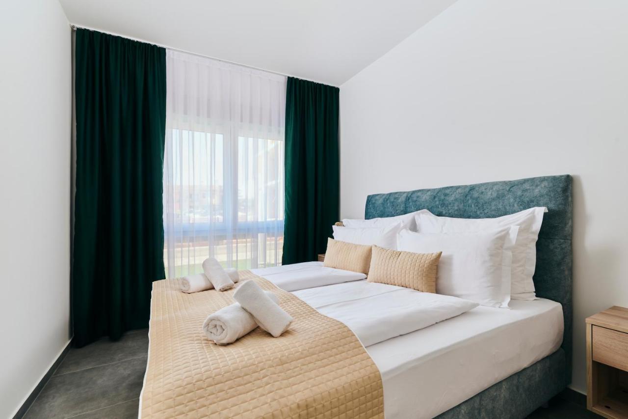 Apartments San Maris 乌马格 外观 照片