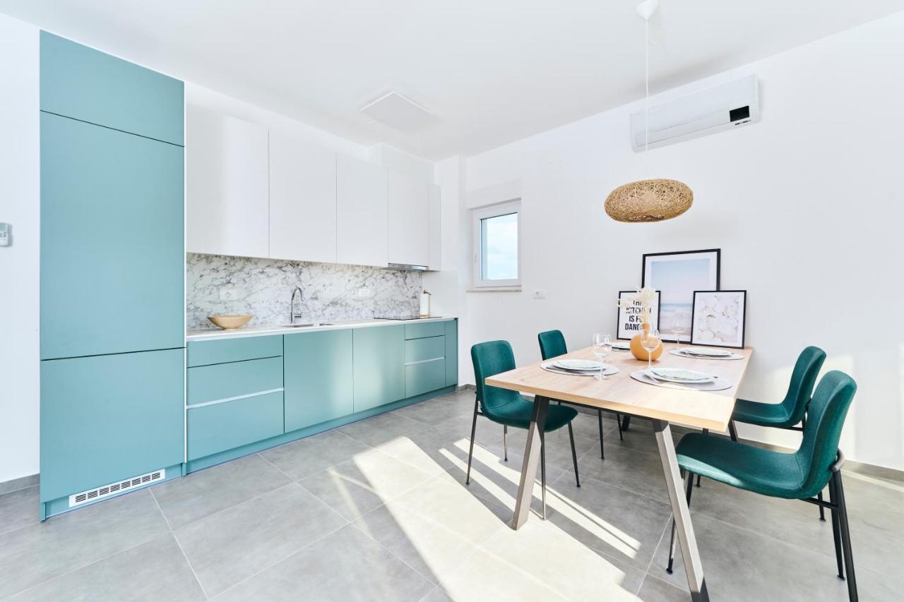 Apartments San Maris 乌马格 外观 照片