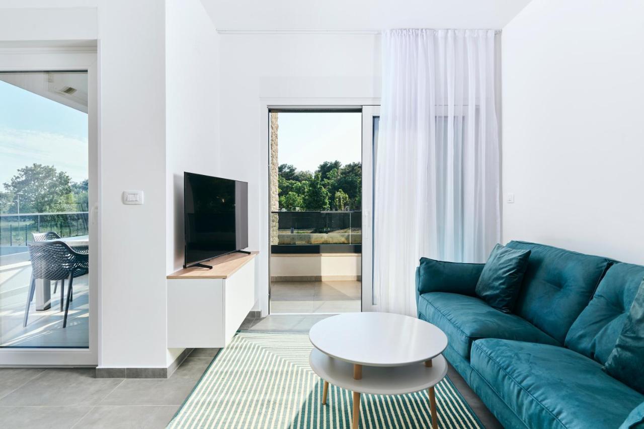 Apartments San Maris 乌马格 外观 照片