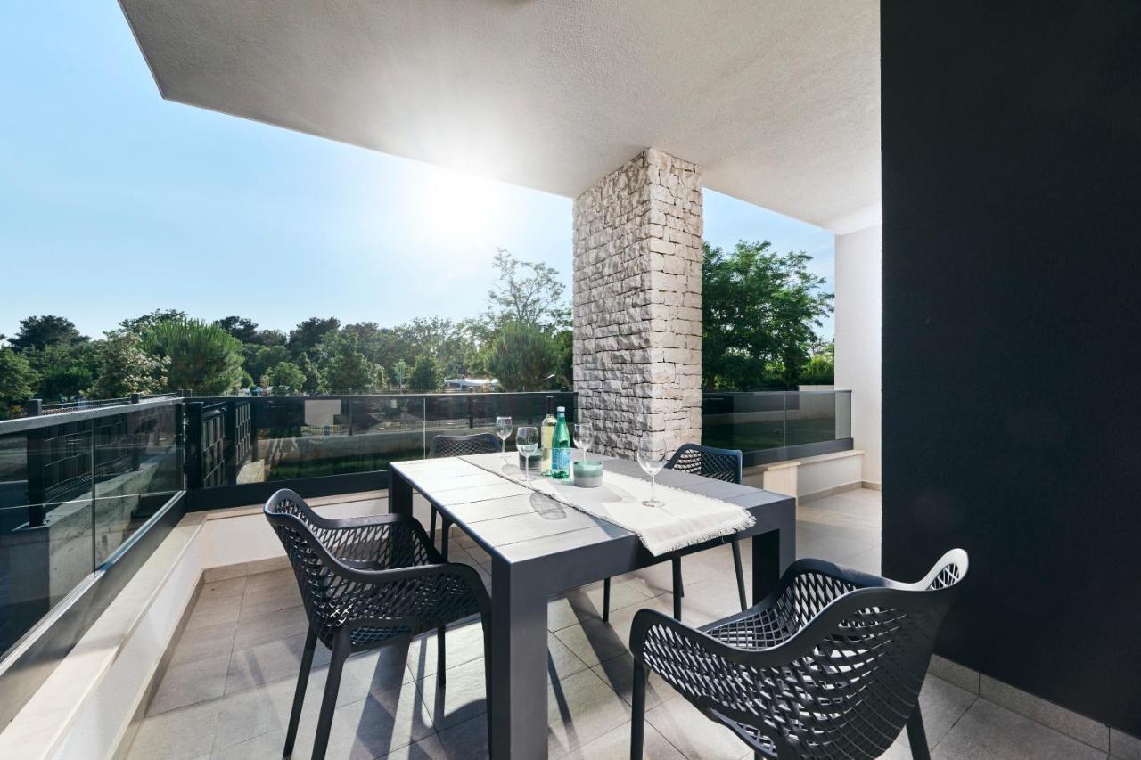 Apartments San Maris 乌马格 外观 照片