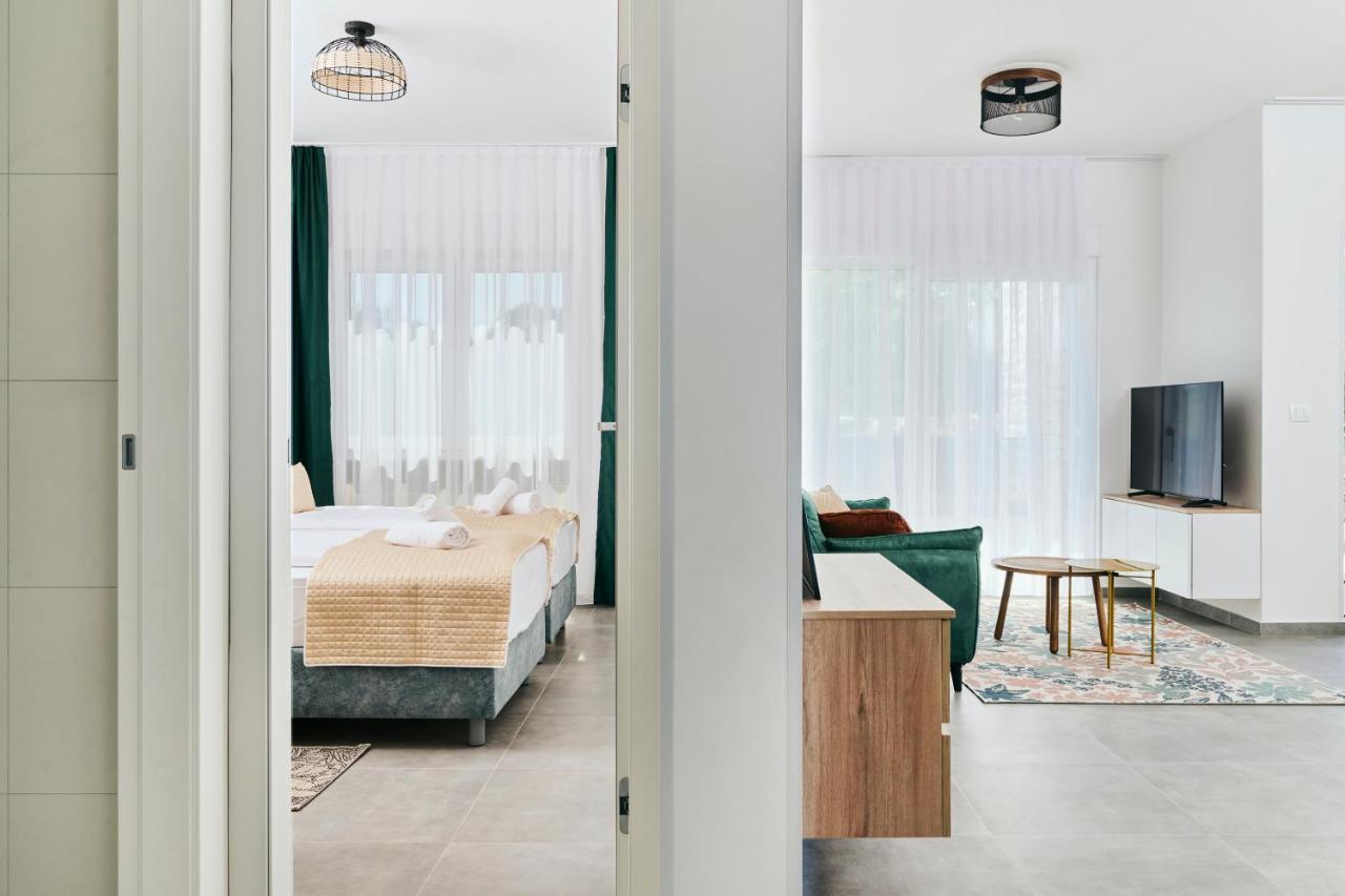Apartments San Maris 乌马格 外观 照片