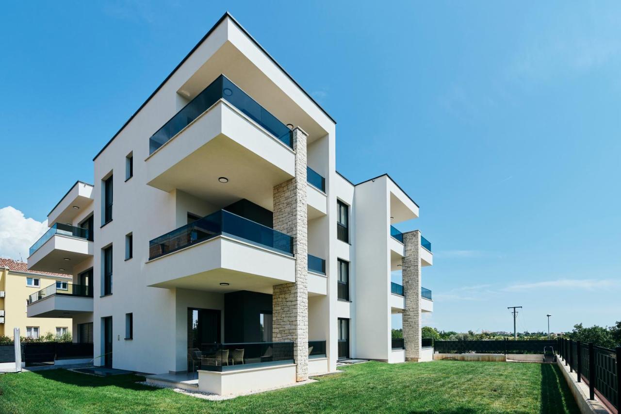 Apartments San Maris 乌马格 外观 照片